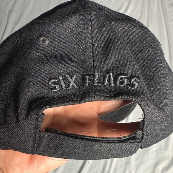 The Riddler Black Cap with Question Mark Embroidery - Picture 3 of 4